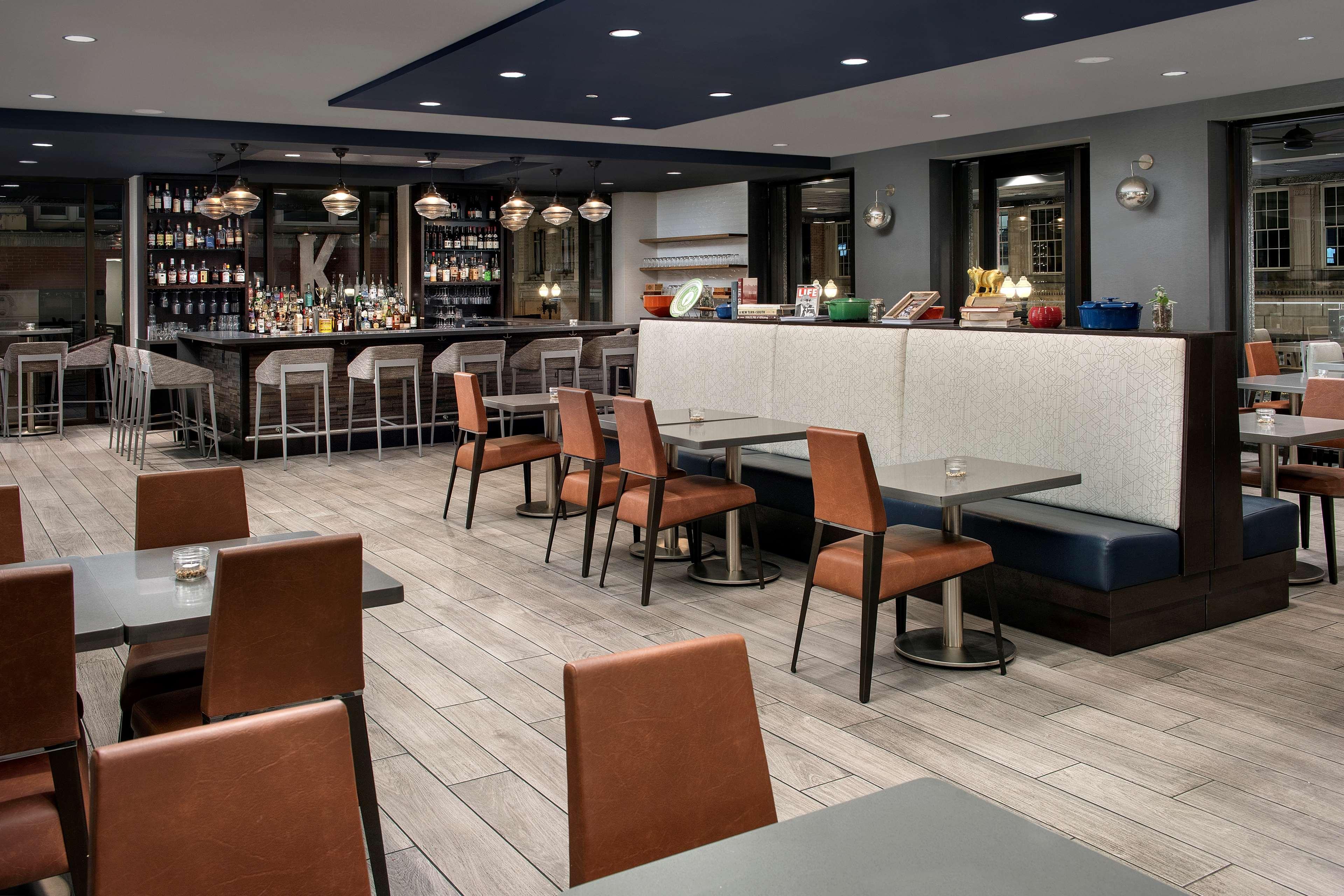 Embassy Suites By Hilton Knoxville Downtown Buitenkant foto