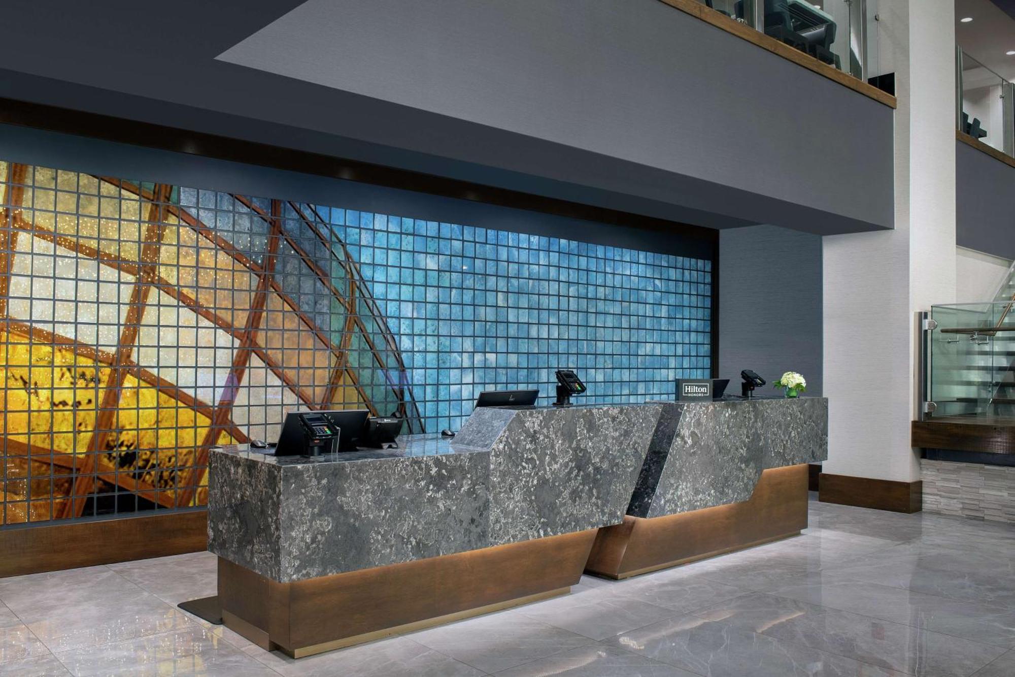Embassy Suites By Hilton Knoxville Downtown Buitenkant foto